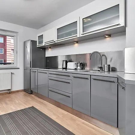 Spizowa Z Balkonem By Renters Apartment