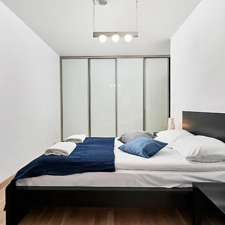 Apartament Spiżowa With Balcony By Renters