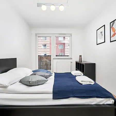 Apartment Spizowa Z Balkonem By Renters