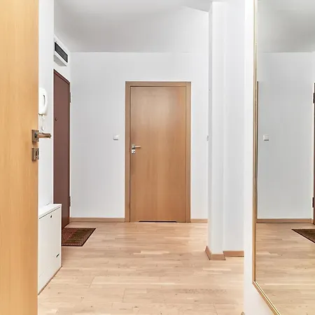 Spiżowa With Balcony By Renters Apartament *