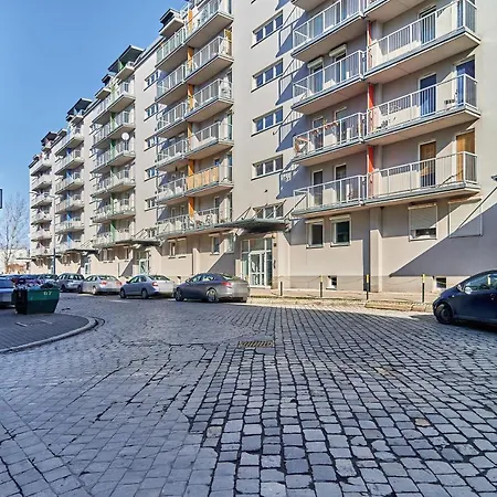Apartament Spiżowa With Balcony By Renters Wrocław