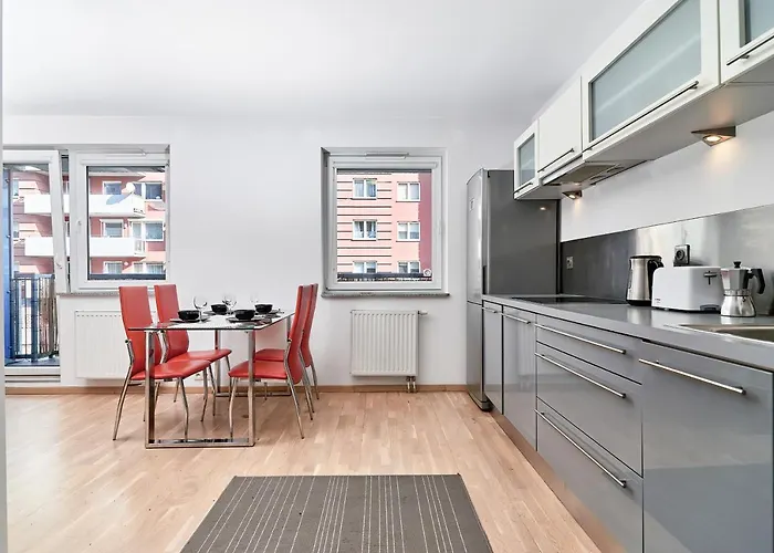 Apartament Spiżowa With Balcony By Renters Wrocław