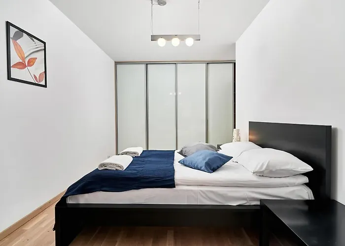 Apartment Spizowa Z Balkonem By Renters